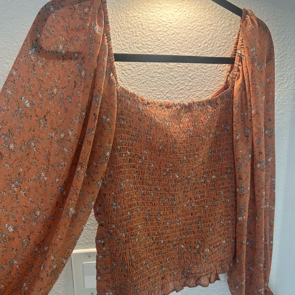 Promesa Floral Ruched Rust Blouse - Picture 3 of 6